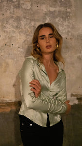 Fitted satin shirt
